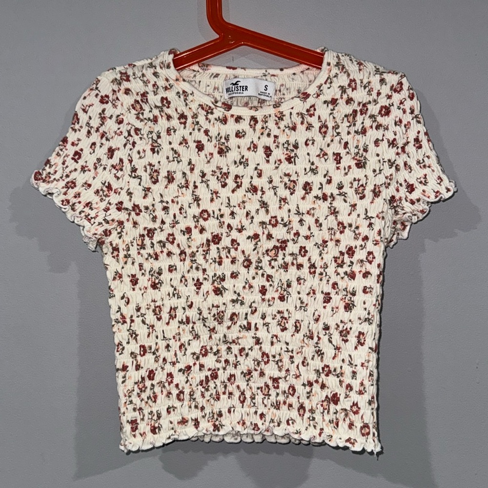 Hollister Smocked Floral Top With Ruffled Sleeves Size Small